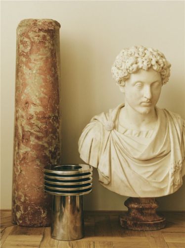 Louise Roe Fountain Vase #03 H: 30 cm - Polierter Edelstahl