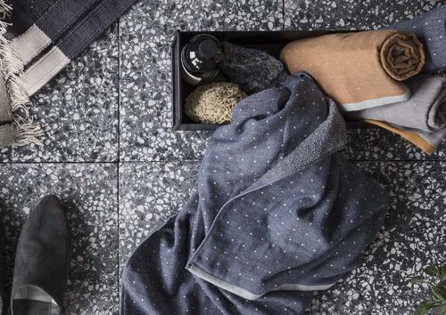 Ferm Living Pflanzkasten klein 45 x 16,5 cm – Schwarz