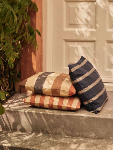 Ferm Living Strand Outdoor Kissen - Kaschmir/Mokka/Indigoblau