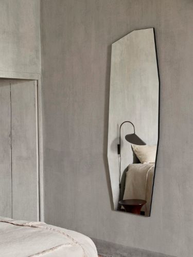 Ferm Living Shard Spiegel, volle Größe, H: 168 cm – Schwarz