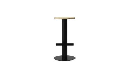 Normann Copenhagen Pole Barhocker H: 75 cm – Schwarzer Stahl/Kiefer