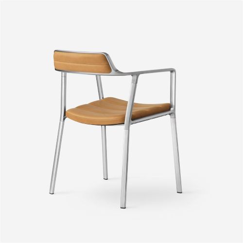 Vipp 451 Stuhl SH: 44,5 cm – Alu/Cognac-Leder