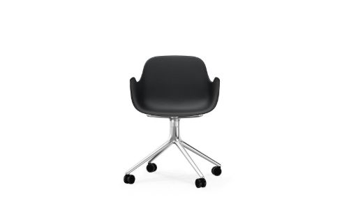 Normann Copenhagen Form Drehstuhl mit Rädern und Armlehnen SH: 45 cm - Silber Alu/SchwarzNormann Copenhagen Form Drehstuhl mit Rädern und Armlehnen SH: 45 cm - Silber Alu/Schwarz