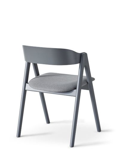 Findahl by Hammel Mette Stuhl mit Rückenpolsterung SH: 45 cm – Graphit lackierte Buche / Corsica30
