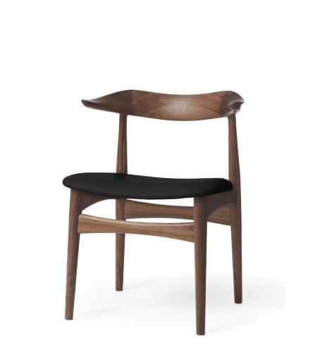 Warmer nordischer Esszimmerstuhl aus Kuhhorn, SH: 46 cm – Walnuss/Schwarz