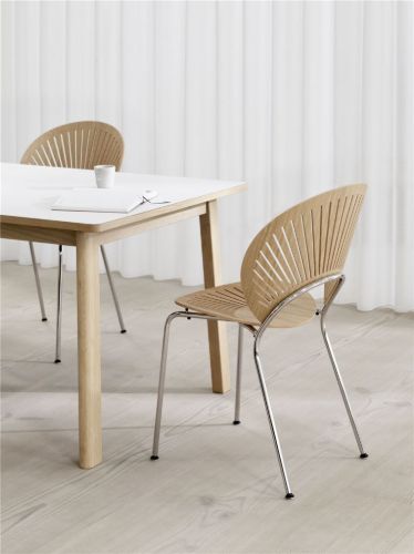 Fredericia Furniture 3398 Trinidad Stuhl SH: 45,5 cm – Lackierte Eiche/Chrom