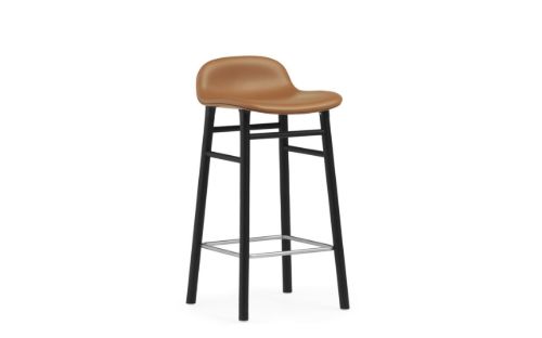 Normann Copenhagen Form Barhocker SH: 65 cm – Brandy-Leder/Schwarze Eiche