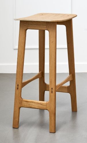 Duus & Møller Sky Barhocker H: 73 cm – Massive Eiche/Eichenfurnier