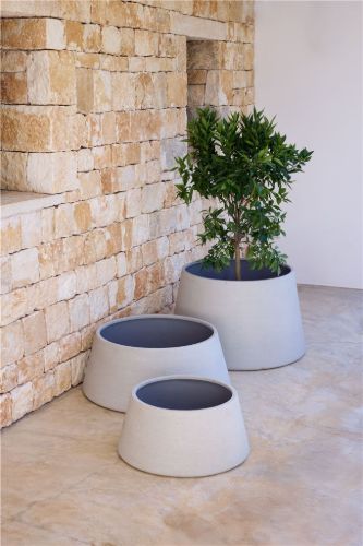 Trapezförmiger Pflanztopf mit Cane-Line-Sodenstruktur, klein - Fiberglas-/Betonkonstruktion