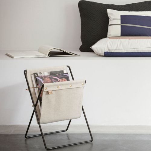 Ferm Living Herman Zeitschriftenständer H: 51 cm - Schwarz